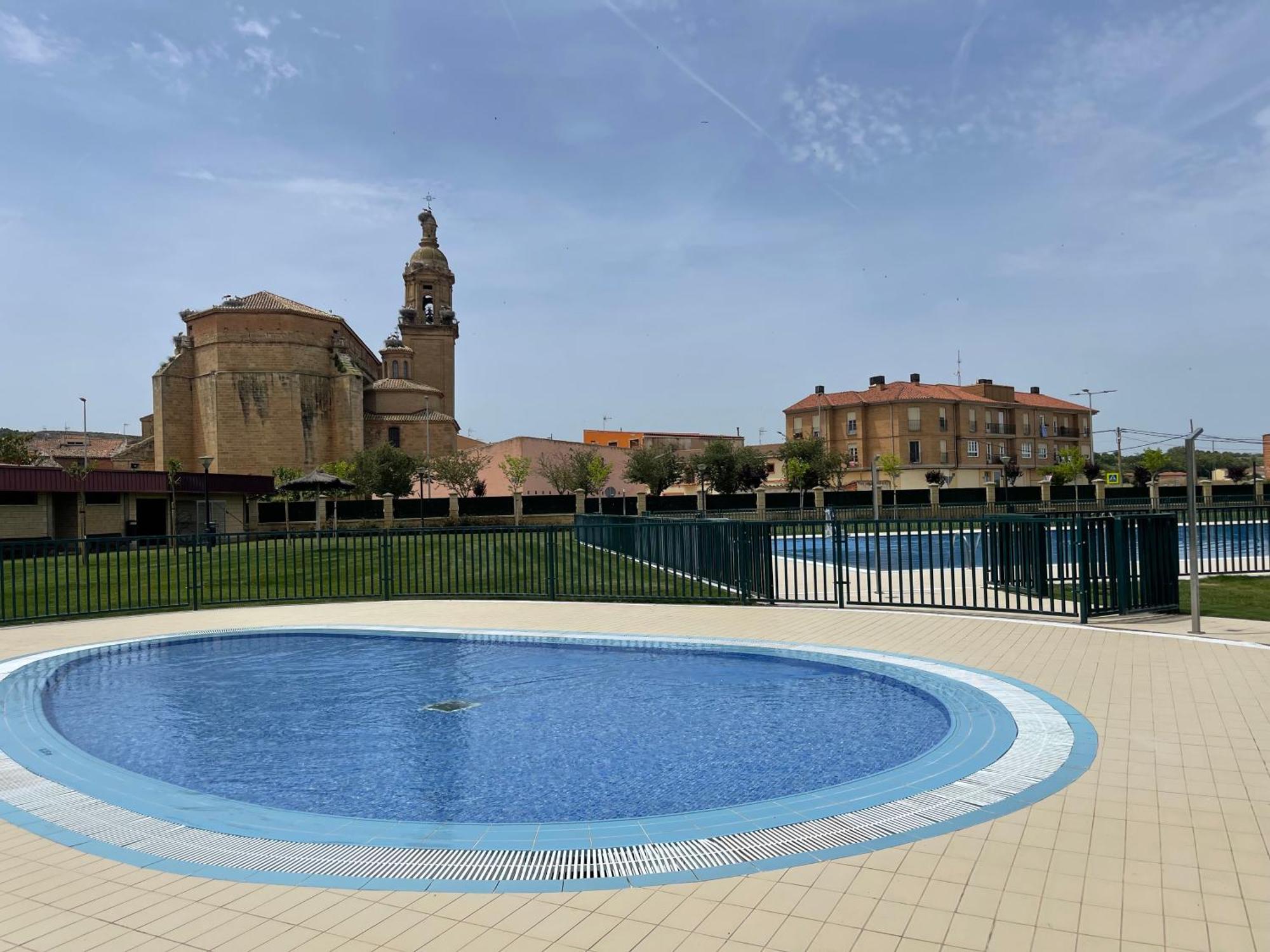 El Castillo La Rioja Agoncillo المظهر الخارجي الصورة